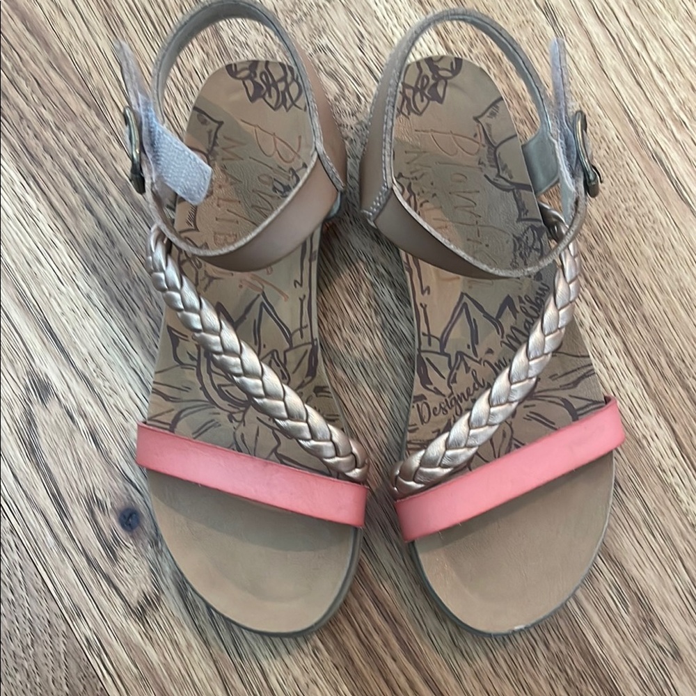 Women's Braided Strap Sandals - Coral and Tan